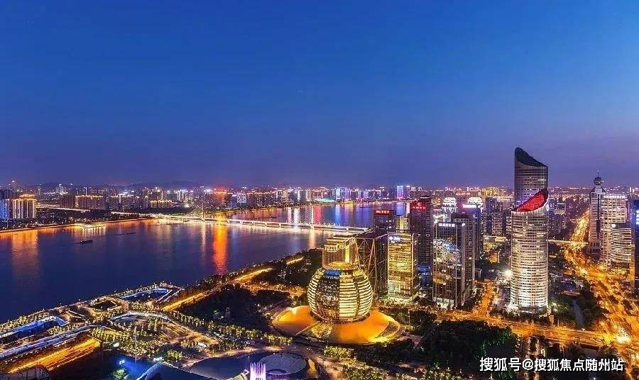 2025新澳门与香港，精准正版免费全面释义、解释与落实